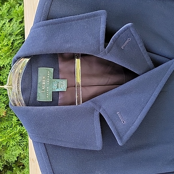 Lauren Ralph Lauren Cropped Double Breast Blazer - Picture 3 of 11